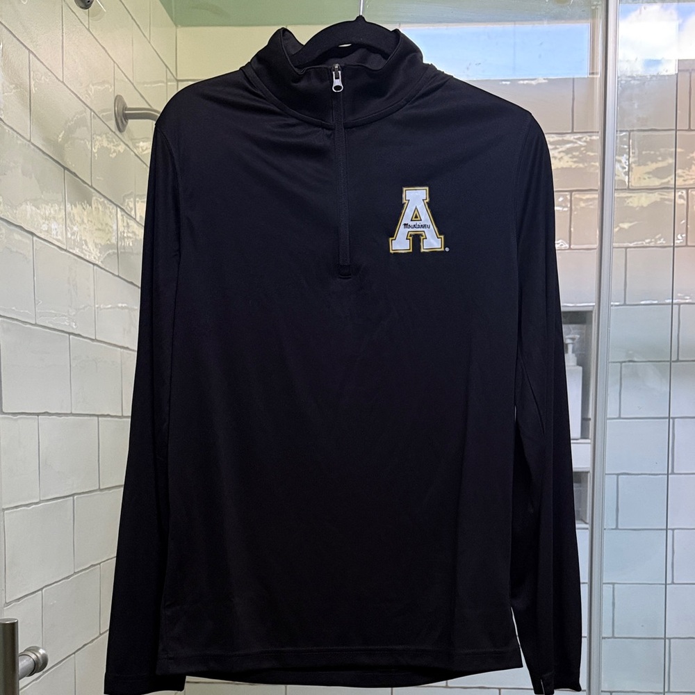 NWT Black Appalachian Quarter Zip